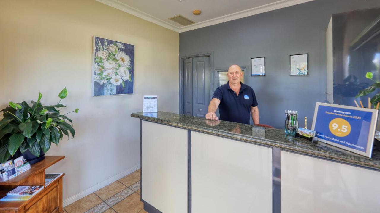 Edward Parry Motel And Apartments Tamworth Esterno foto