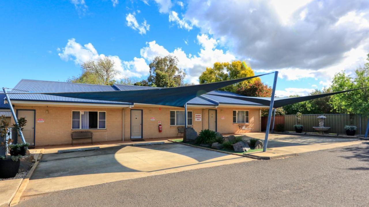 Edward Parry Motel And Apartments Tamworth Esterno foto