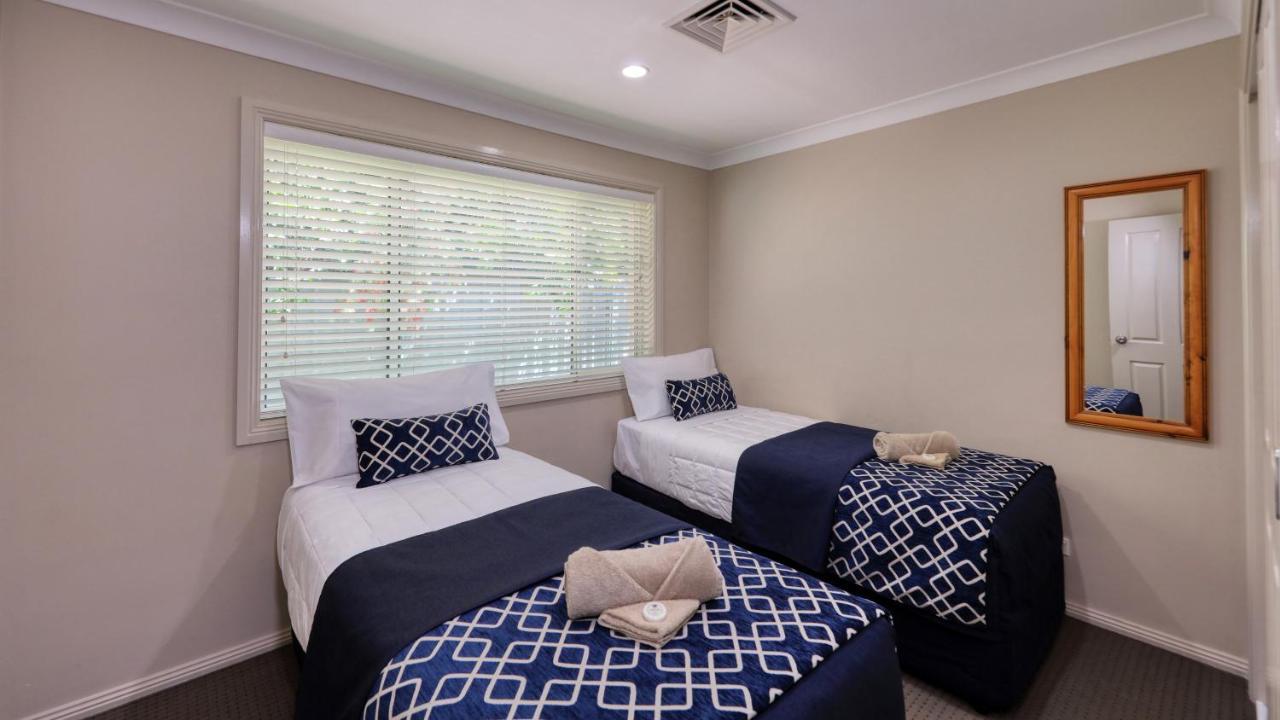 Edward Parry Motel And Apartments Tamworth Esterno foto